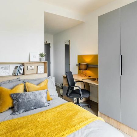 For Students Only Modern Studios And Ensuite Bedrooms With Shared Kitchen At Hillfort House In Brighton Exterior photo